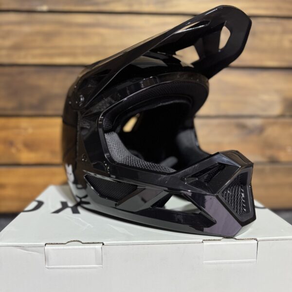 CASCO FOX NEW RAMPAGE RENTAL BLACK